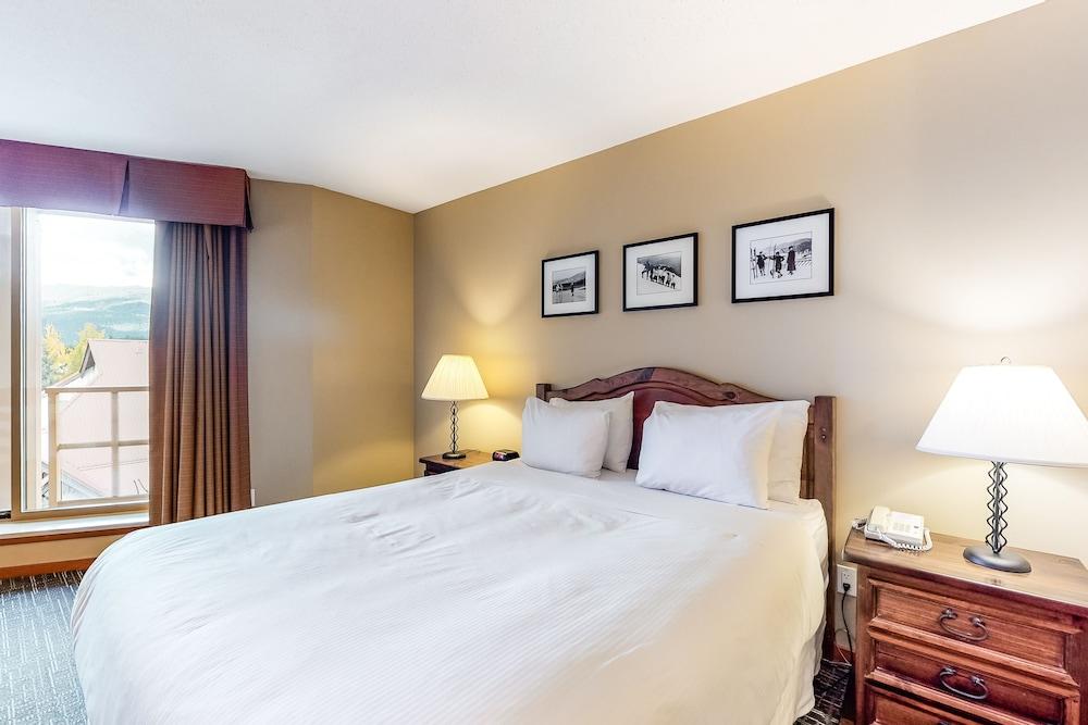 Whistler Cascade Lodge