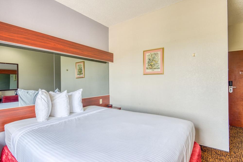 Trident Inn & Suites, Baton Rouge