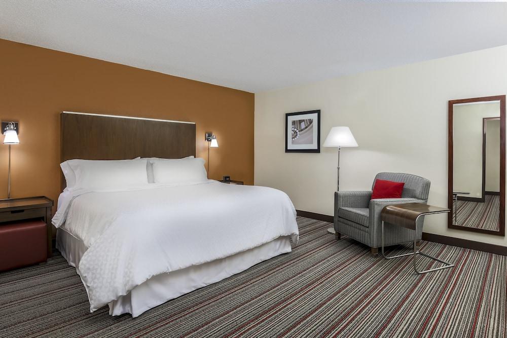 Four Points by Sheraton Bentonville