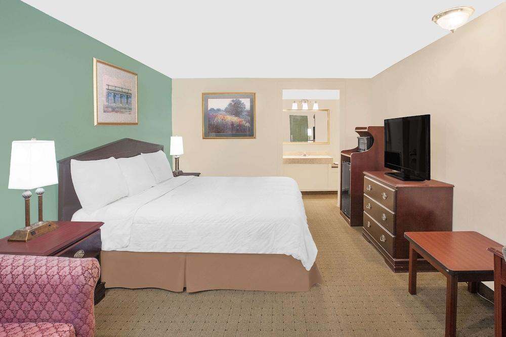 Knights Inn Battle Creek