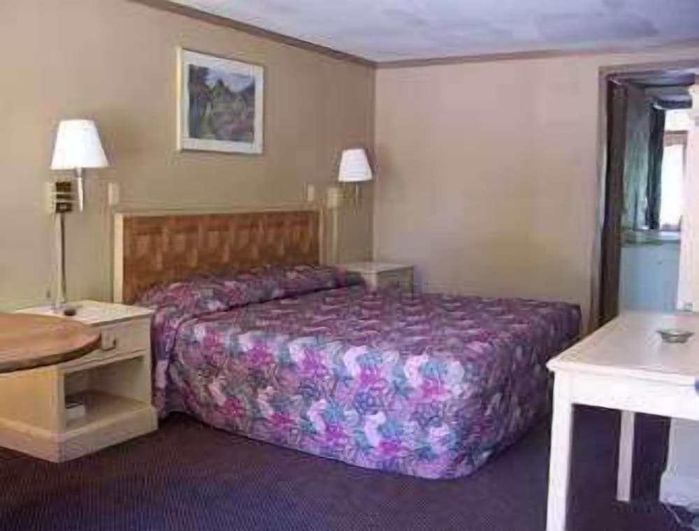 Knights Inn Rossford