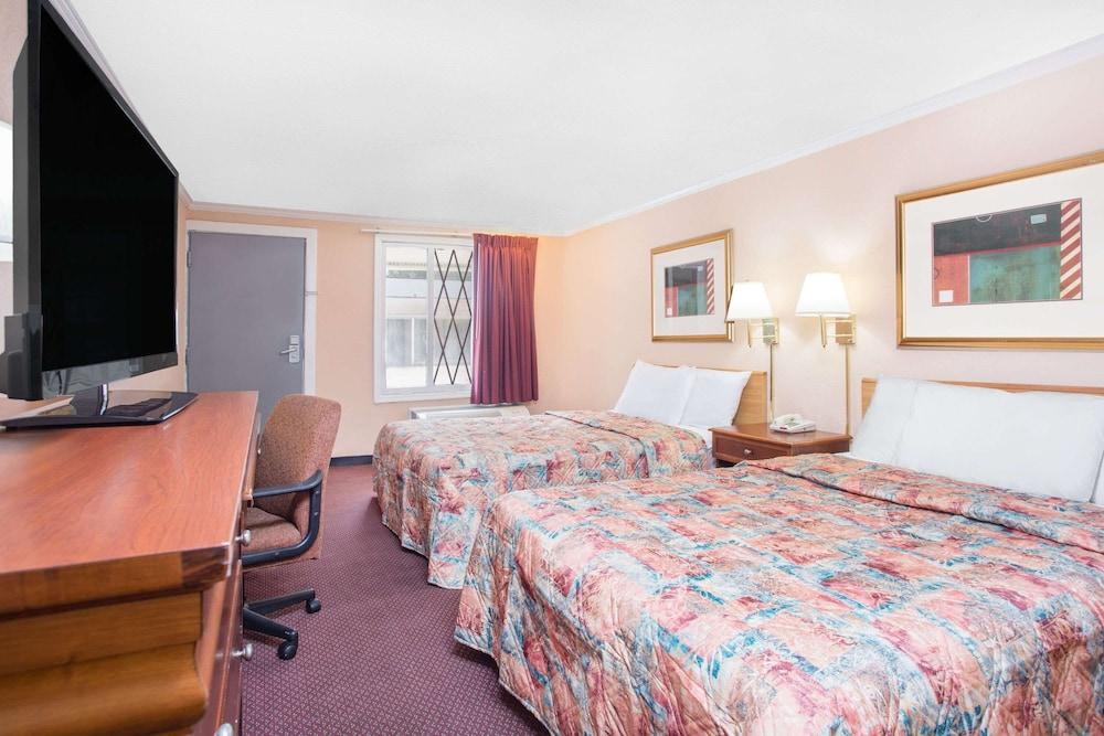 Knights Inn Augusta at Boy Scout Rd