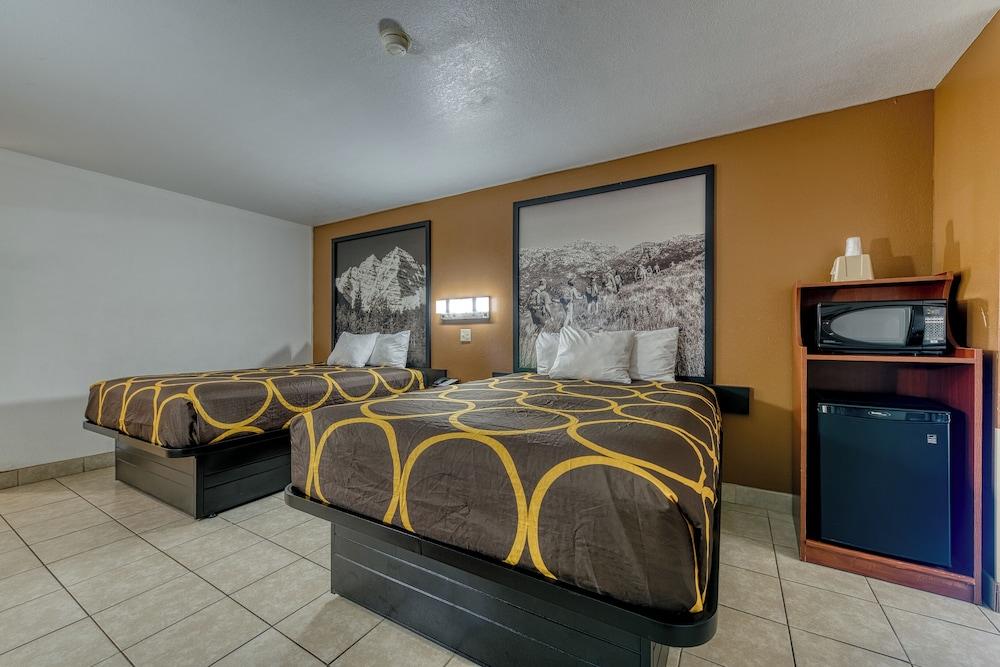Super 8 by Wyndham Alamosa