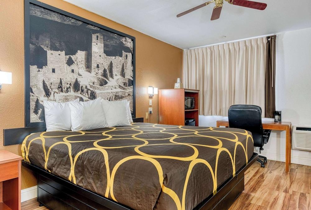 Super 8 by Wyndham Alamosa