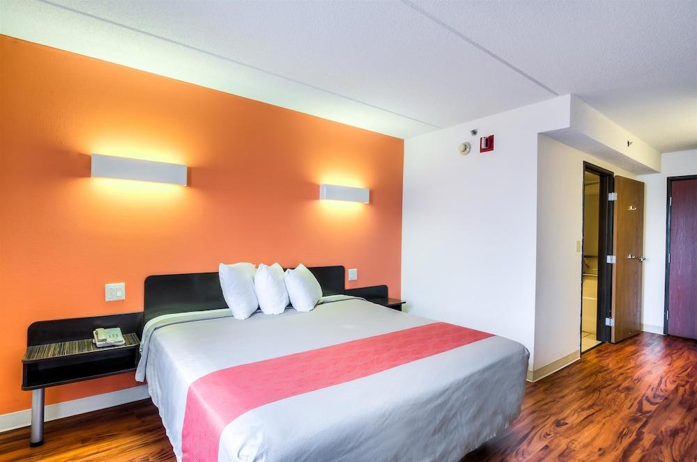 Motel 6 Lansing, IL - Chicago South