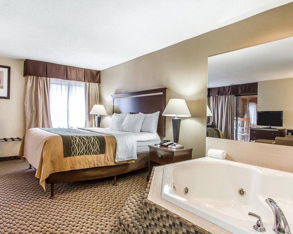 Quality Inn Macomb near University Area