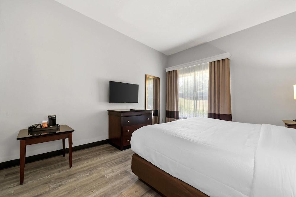 Comfort Suites Milledgeville