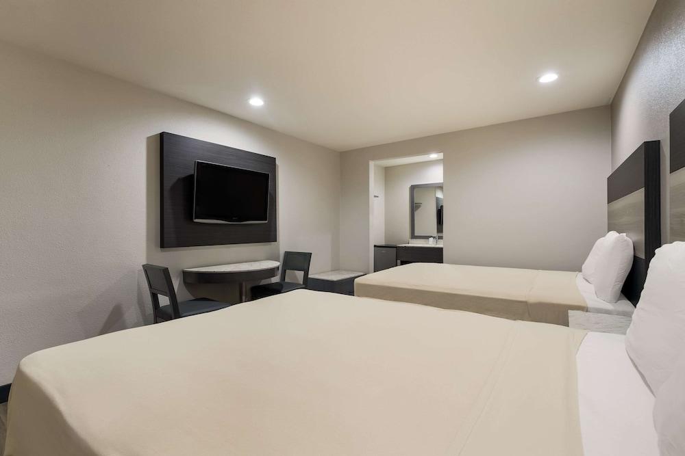 Rodeway Inn San Bernardino - Colton