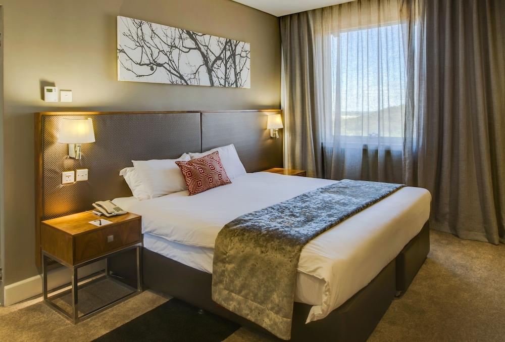 Rainbow Towers Hotel And Conference Centre