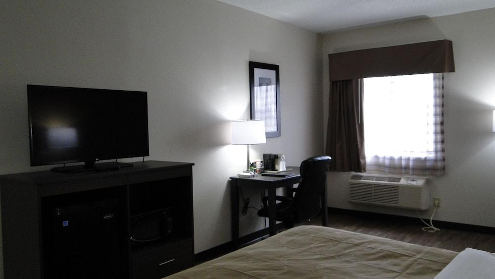 Quality Inn Clinton - Knoxville North