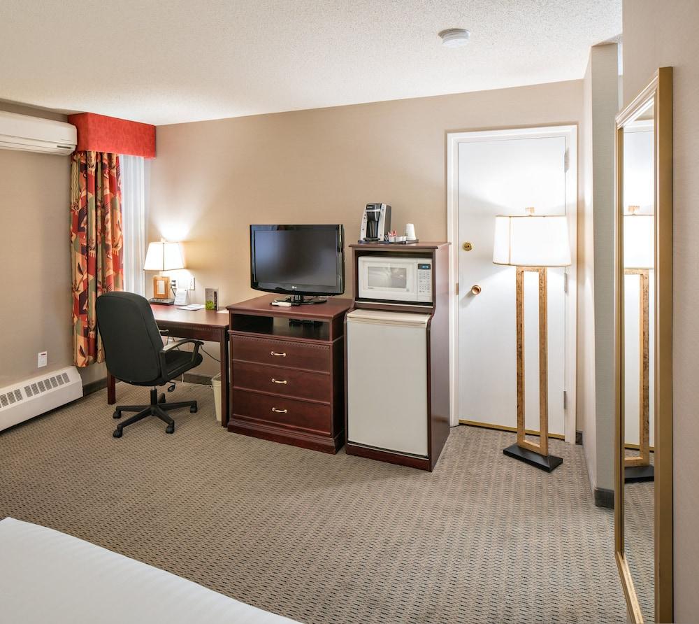 Holiday Inn Express Red Deer by IHG