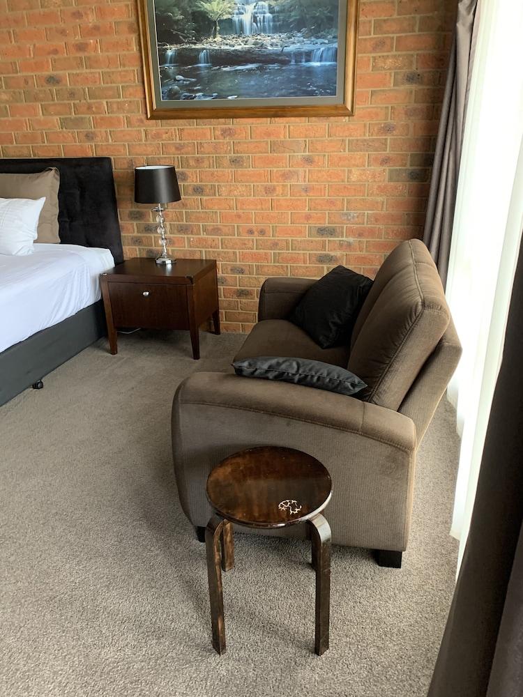 Federation Motel Resort