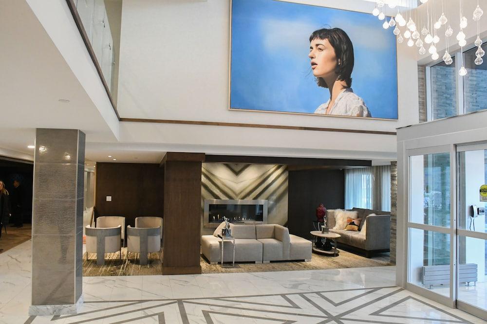 The Kingsley Bloomfield Hills - a DoubleTree by Hilton