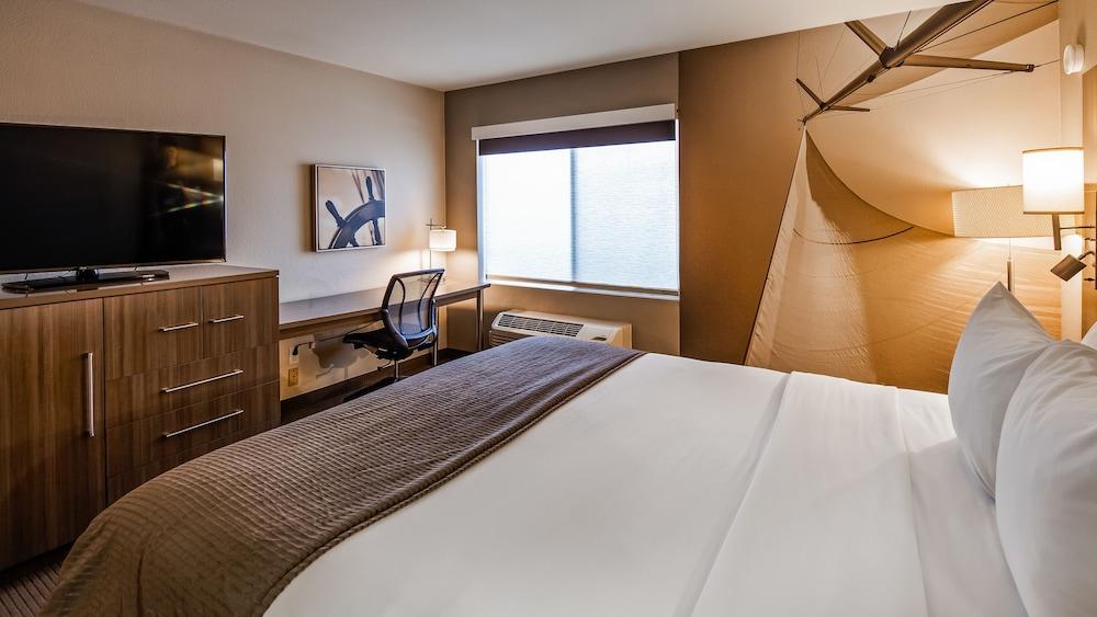 Executive Inn & Suites Embarcadero Cove