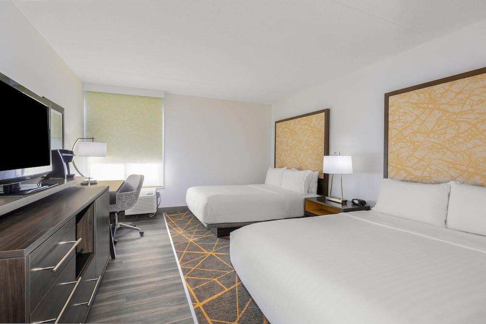 Holiday Inn La Mirada – Buena Park by IHG