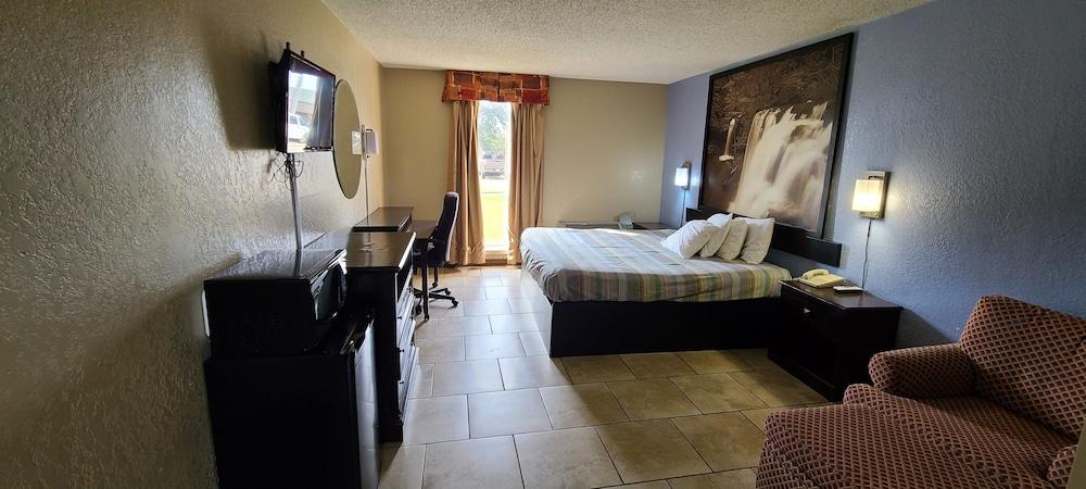 Fairview Inn & Suites