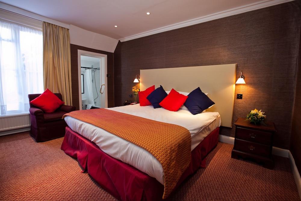 The Rose and Crown Hotel – Tonbridge