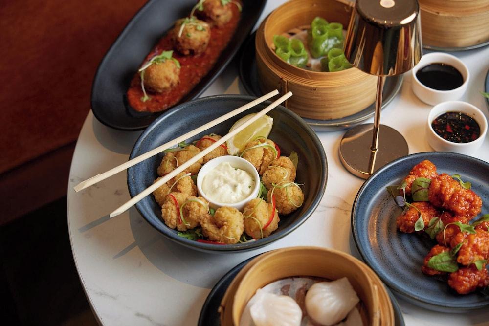 The Clermont London, Victoria