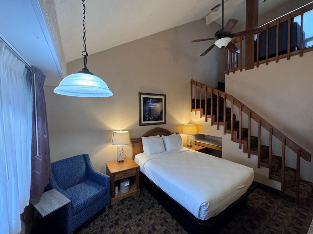 Promenade Inn & Suites Oceanfront