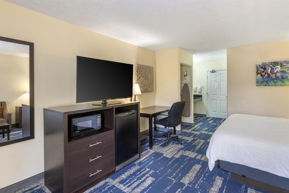 Best Western Parkside Inn