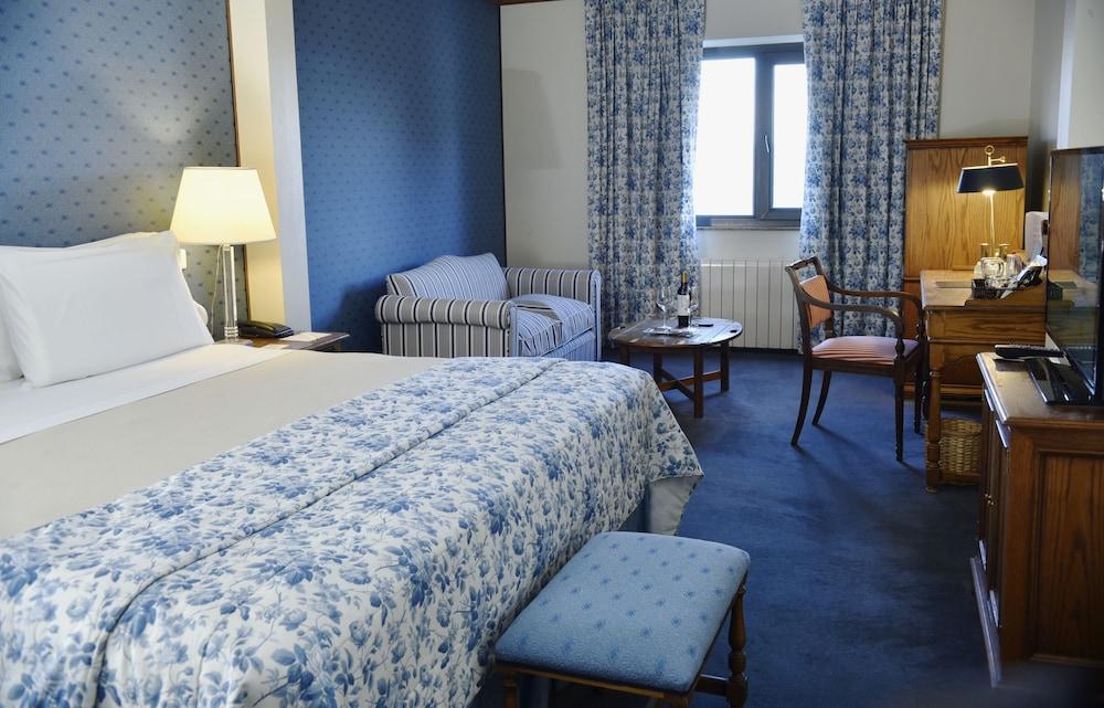 Las Hayas Resort Hotel