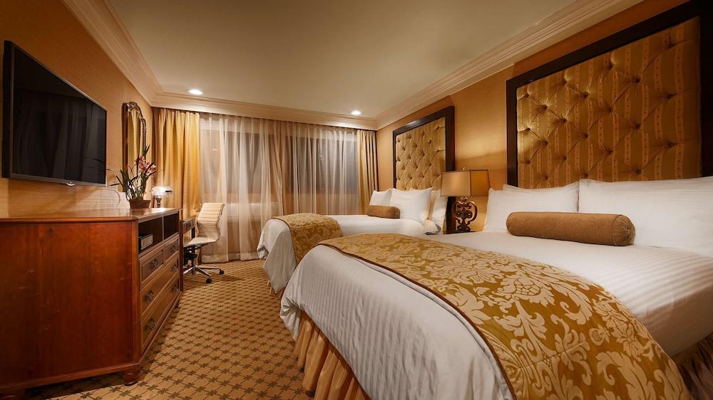 Best Western Plus Sunset Plaza Hotel