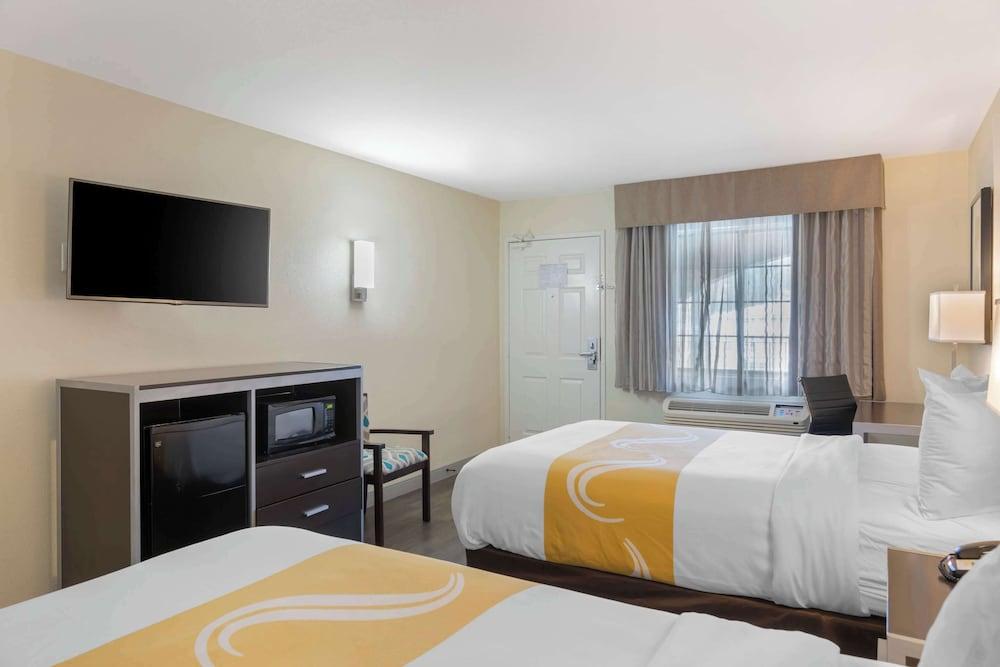Quality Inn & Suites Camarillo - Oxnard
