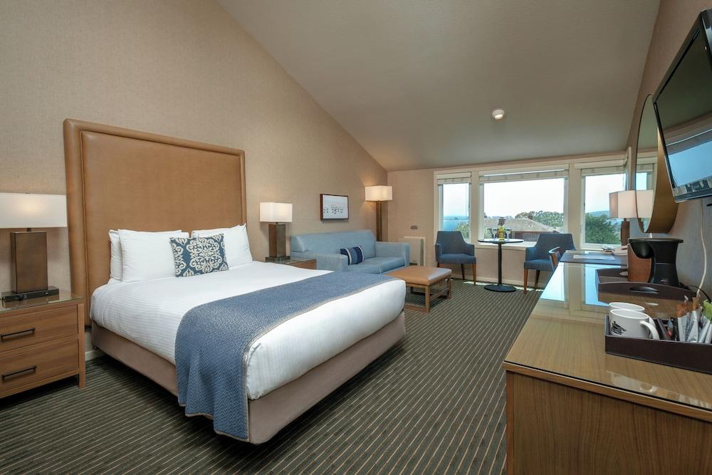 The Inn at the Tides