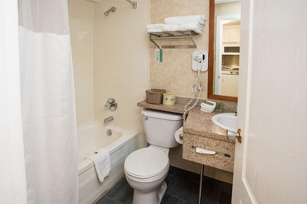 North Vancouver Hotel