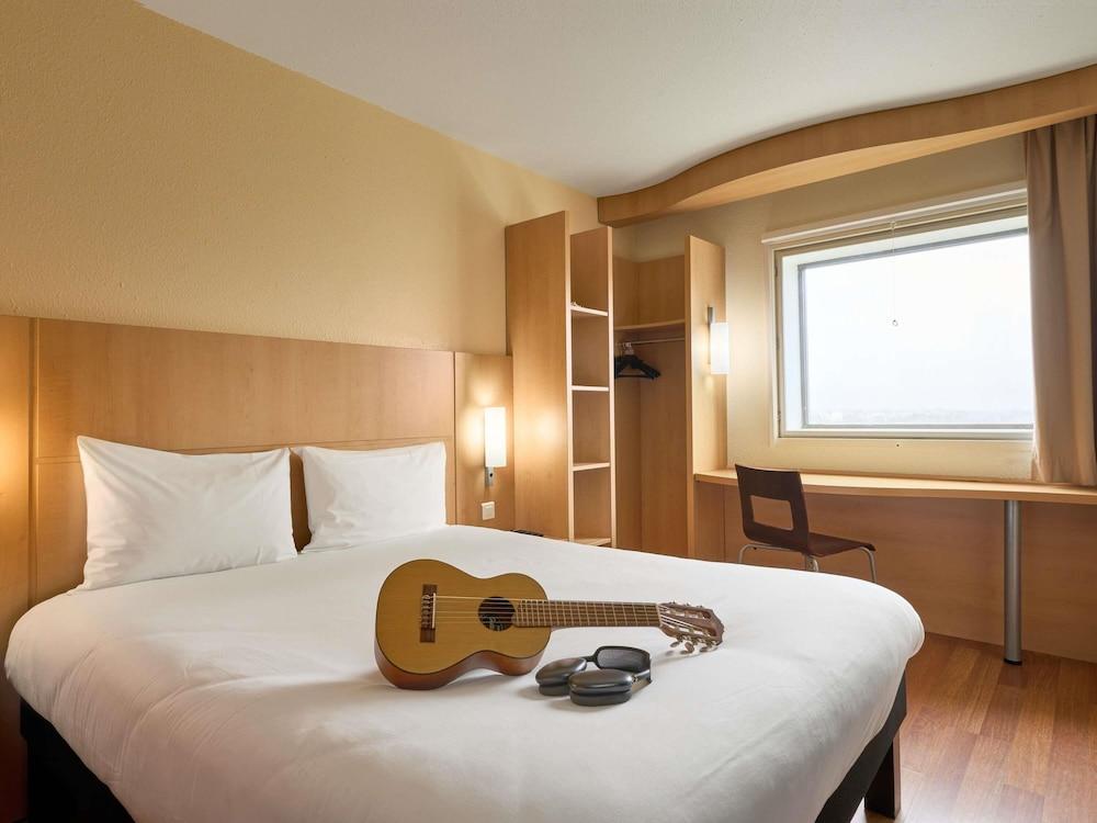 ibis Paris La Défense Esplanade