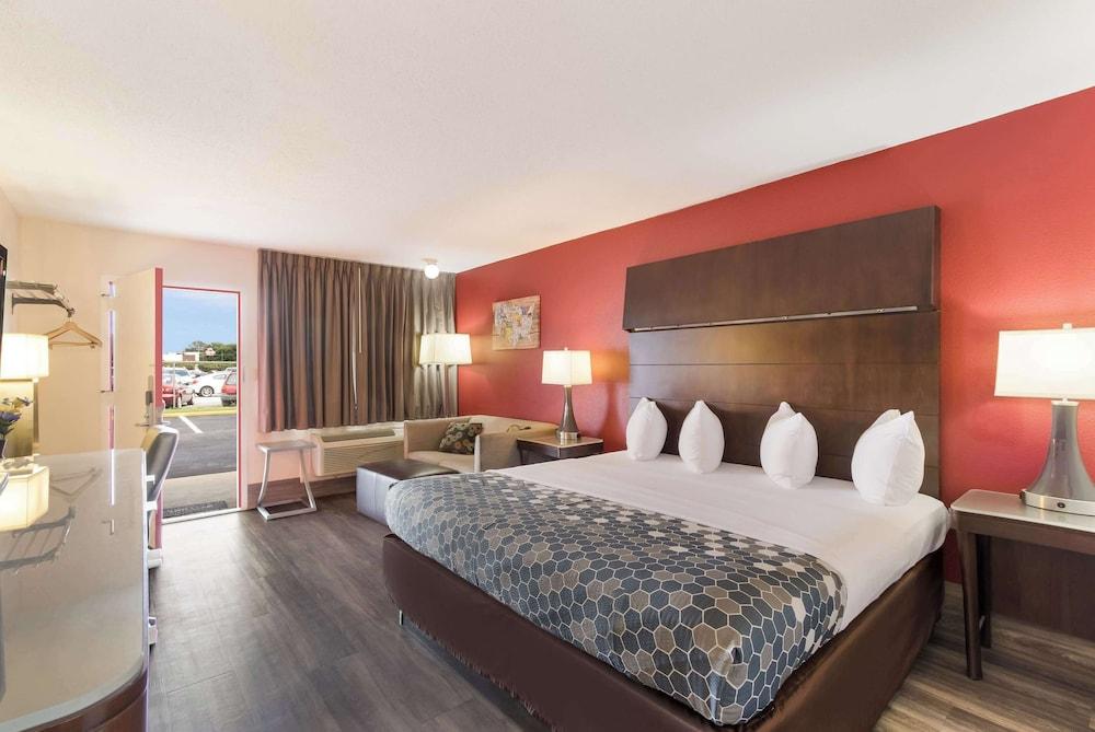 Econo Lodge Washington NC North