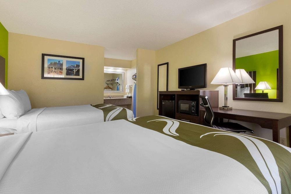 Quality Inn Cleveland North