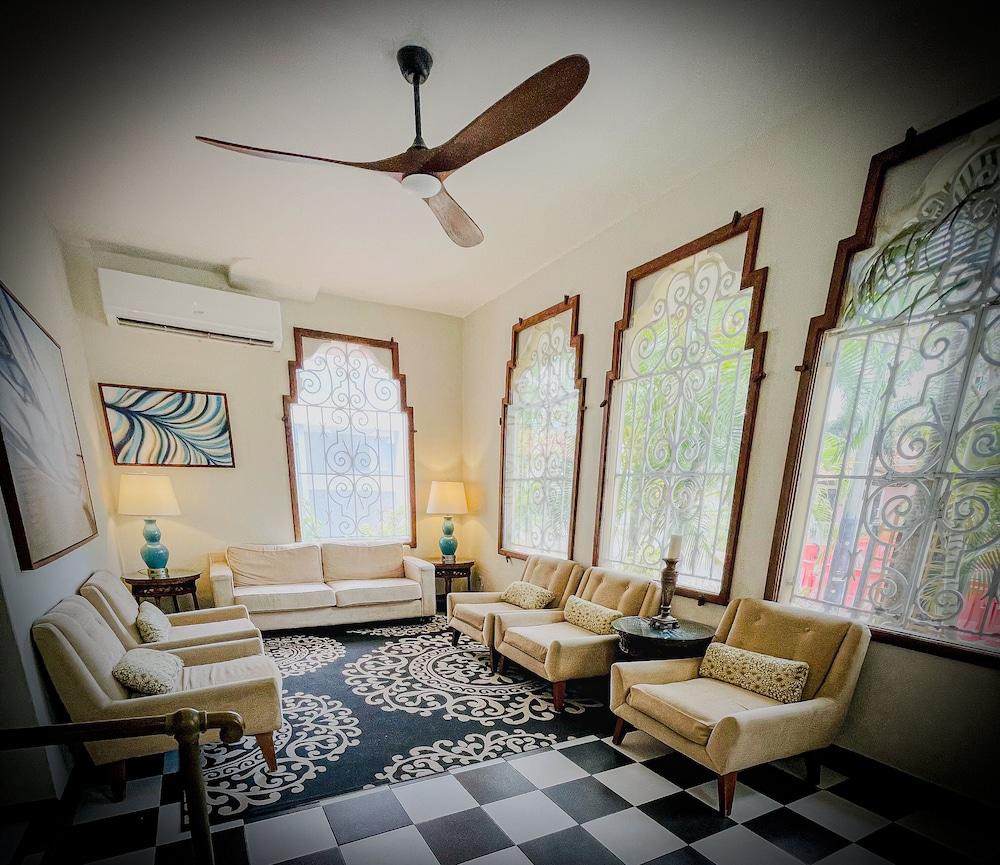 Canario Boutique Hotel