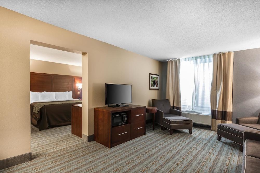 Comfort Inn Bay City - Riverfront