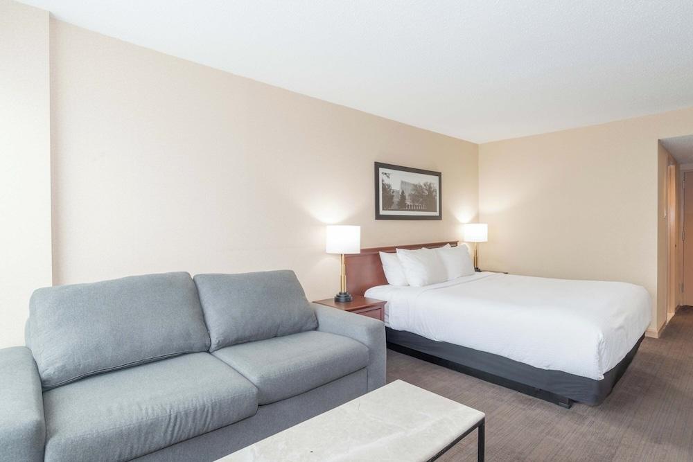 Sandman Hotel Lethbridge