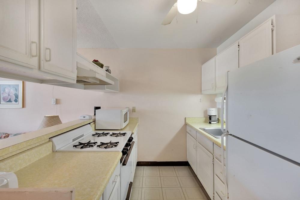 Castle at Moloka'i Shores