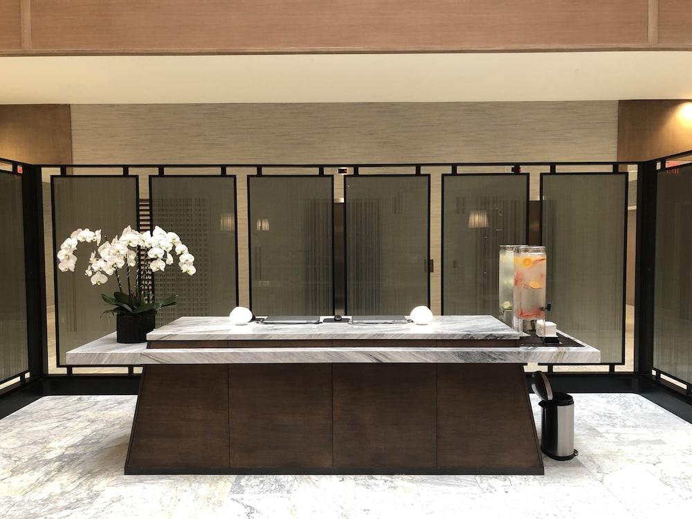 Hyatt Regency Newport Beach West