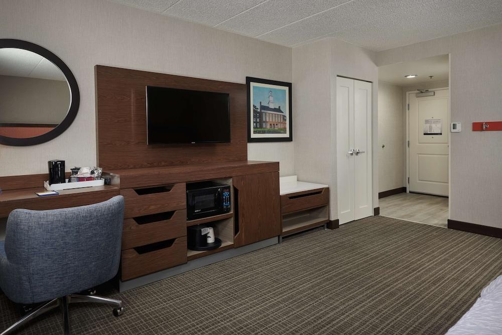 Hampton Inn Fairfax City
