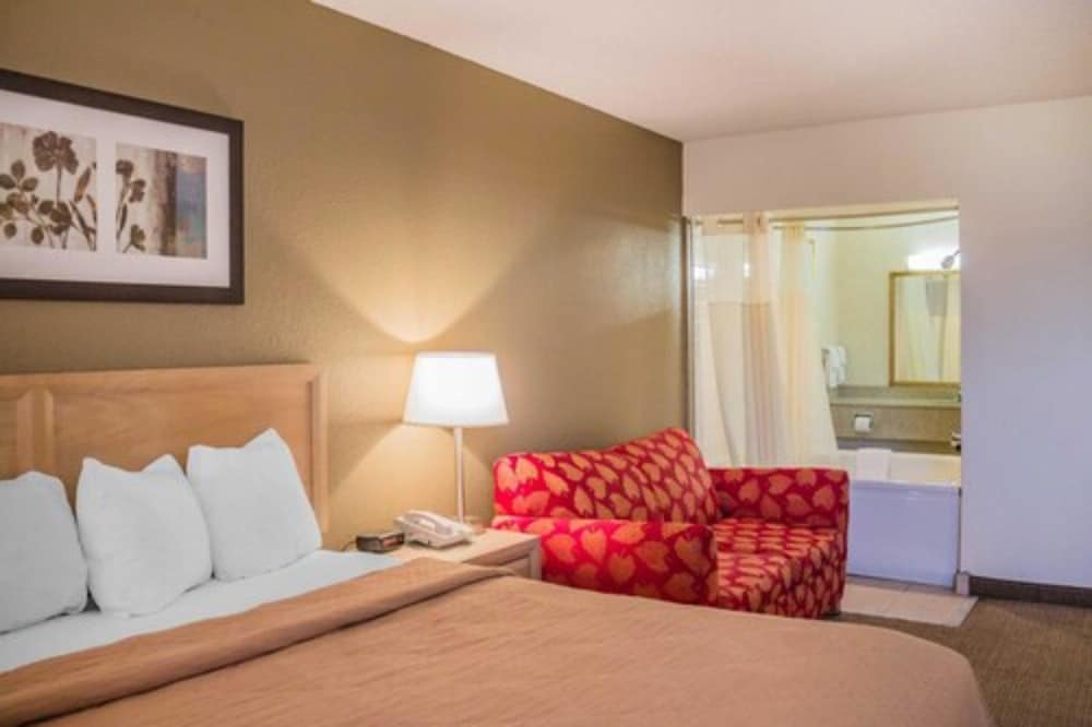 Quality Inn Port Clinton Waterfront