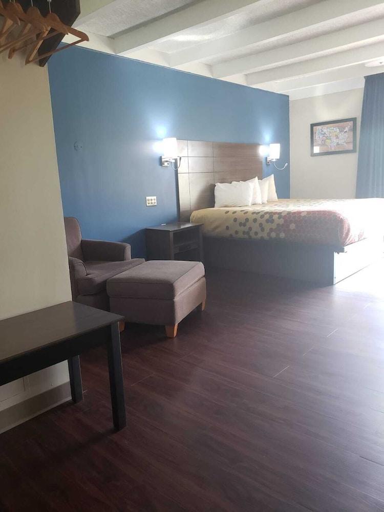 Baymont by Wyndham Bay City