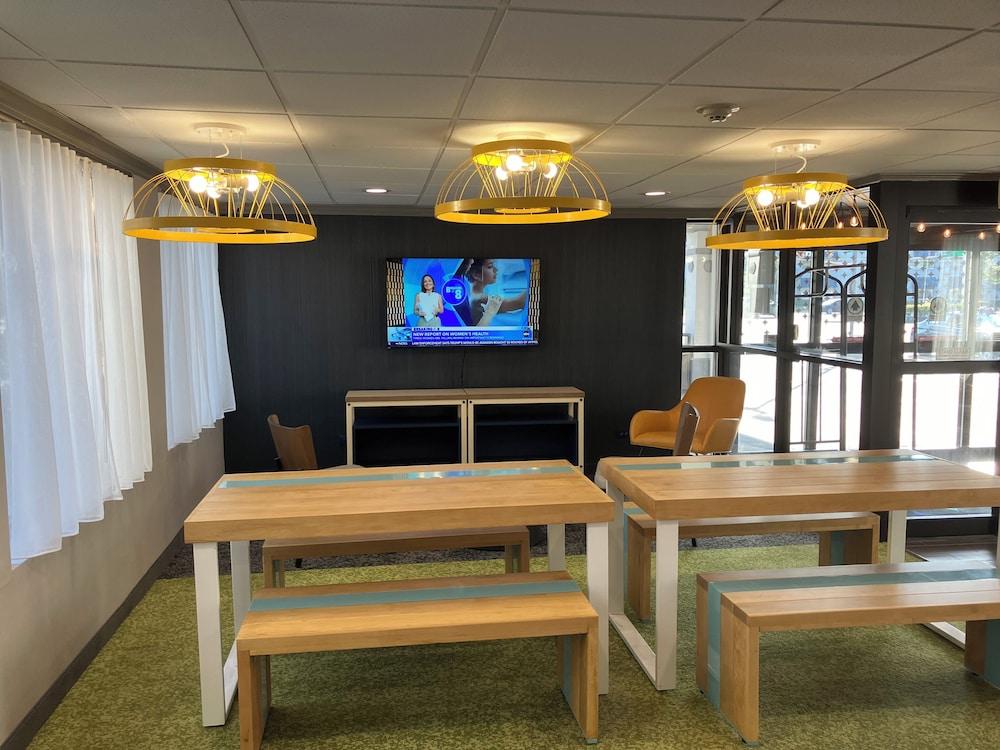 Spark by Hilton Clarks Summit