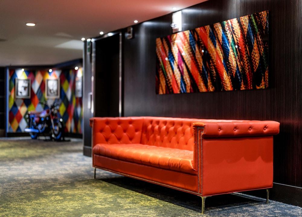 The Verve Hotel Boston Natick, Tapestry Collection by Hilton