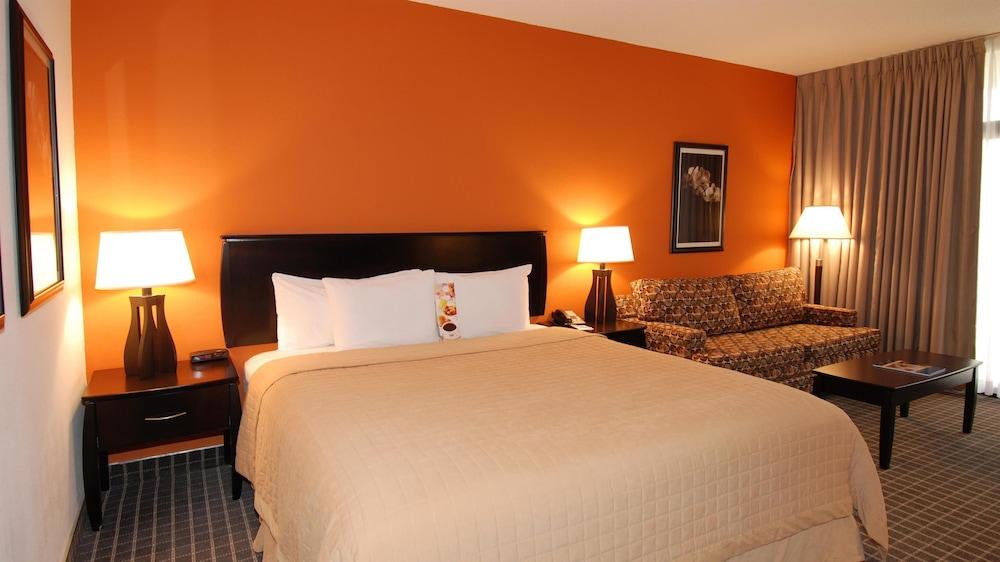 Oakland Airport Executive Hotel