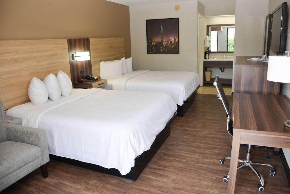 Baymont by Wyndham Santee