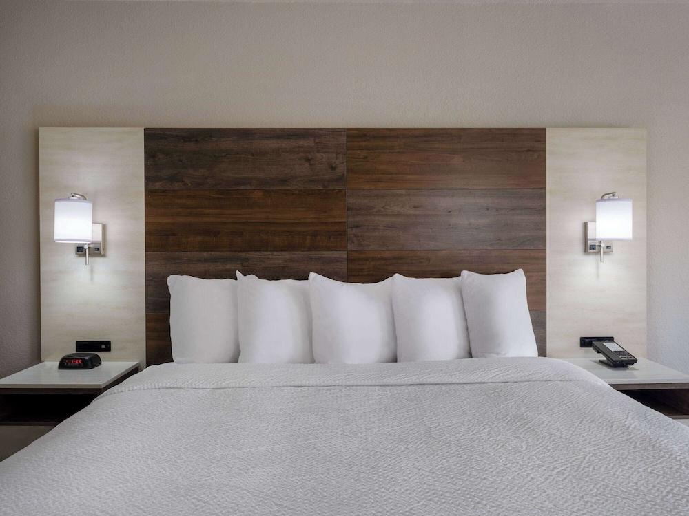 Days Inn by Wyndham Clemson