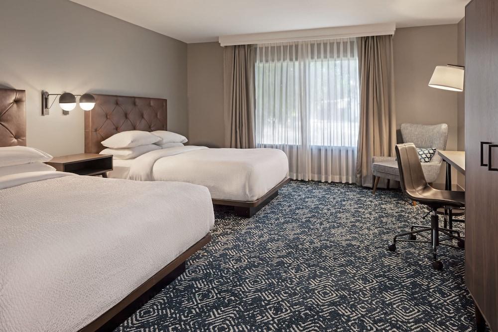 Four Points by Sheraton Bakersfield