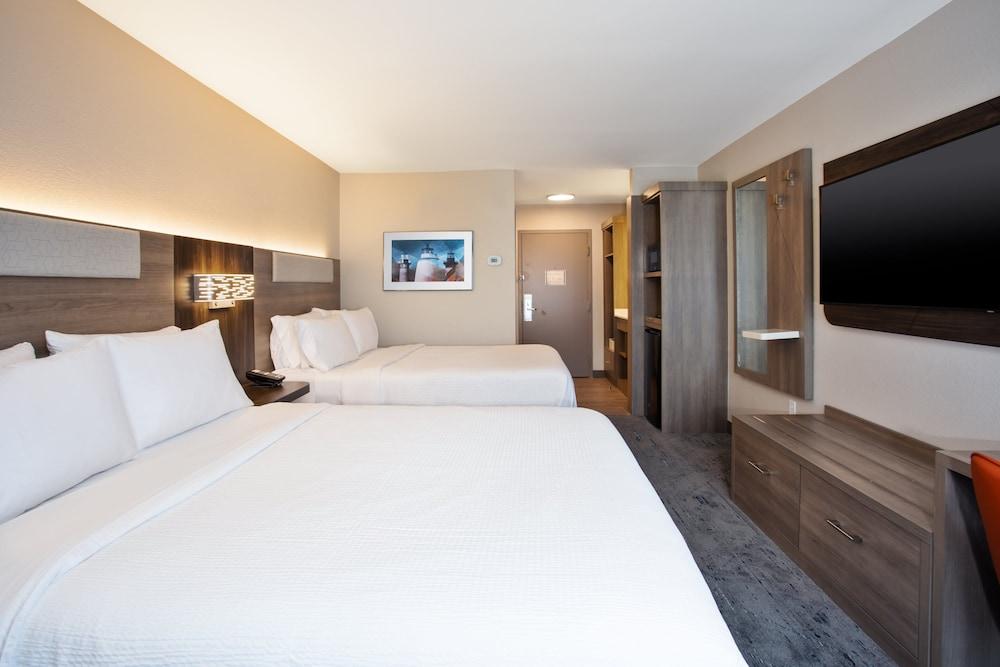 Holiday Inn Express Kitty Hawk Outer Banks by IHG