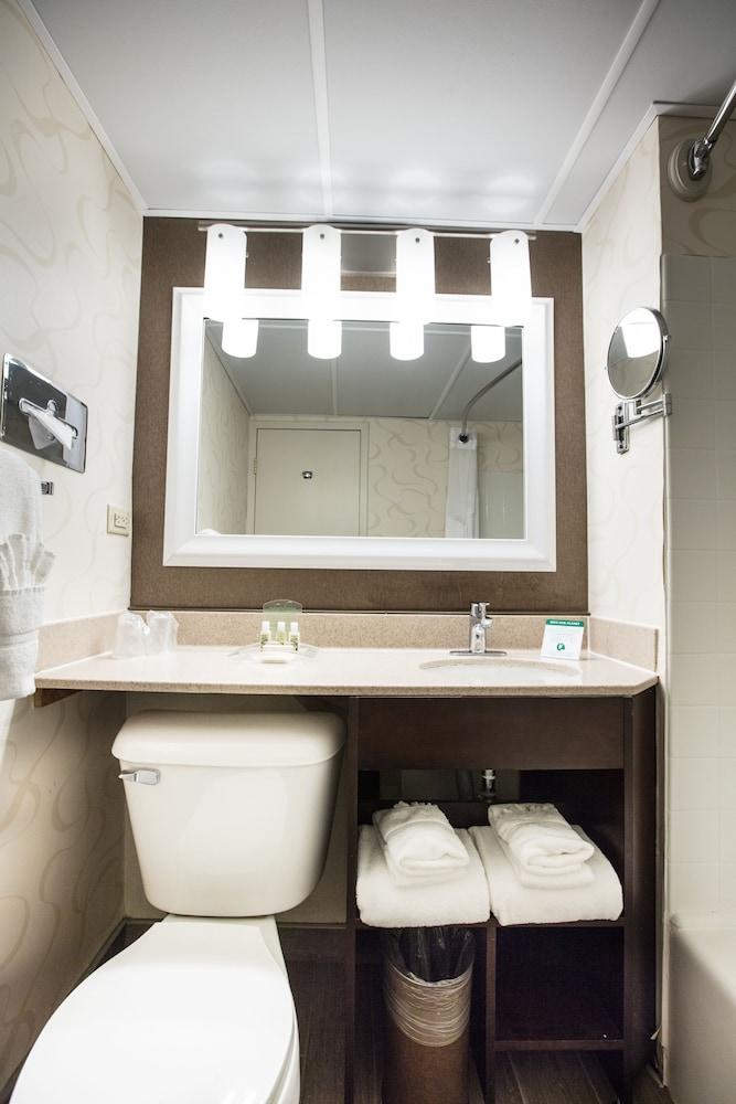 Wyndham Rochester Downtown