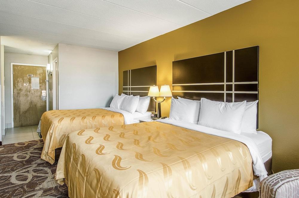 Red Roof Inn & Suites Middleborough