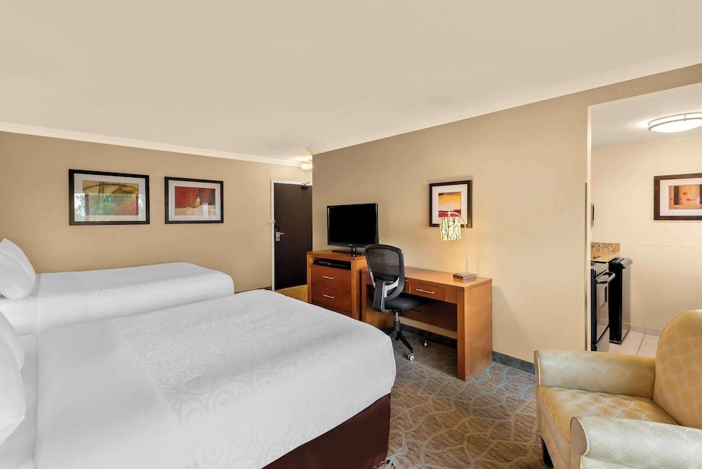 Best Western Plus Inner Harbour